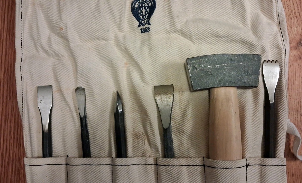 Sculpture House Basic Stone Carving Set Chisels Hammer (BAZ) + Rifflers