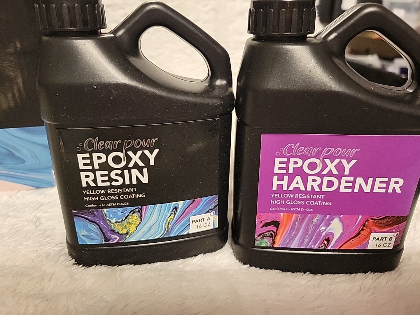 Clear POUR Crystal Clear Epoxy Resin Kit – 32oz Set Yellow Resistant. Free Ship!