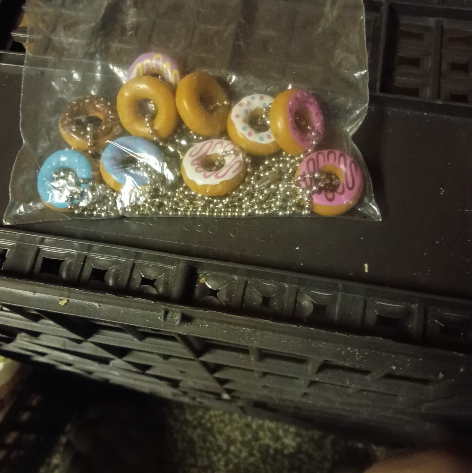Flatback Embellishments – Donuts – Assorted Colors 10 Pieces