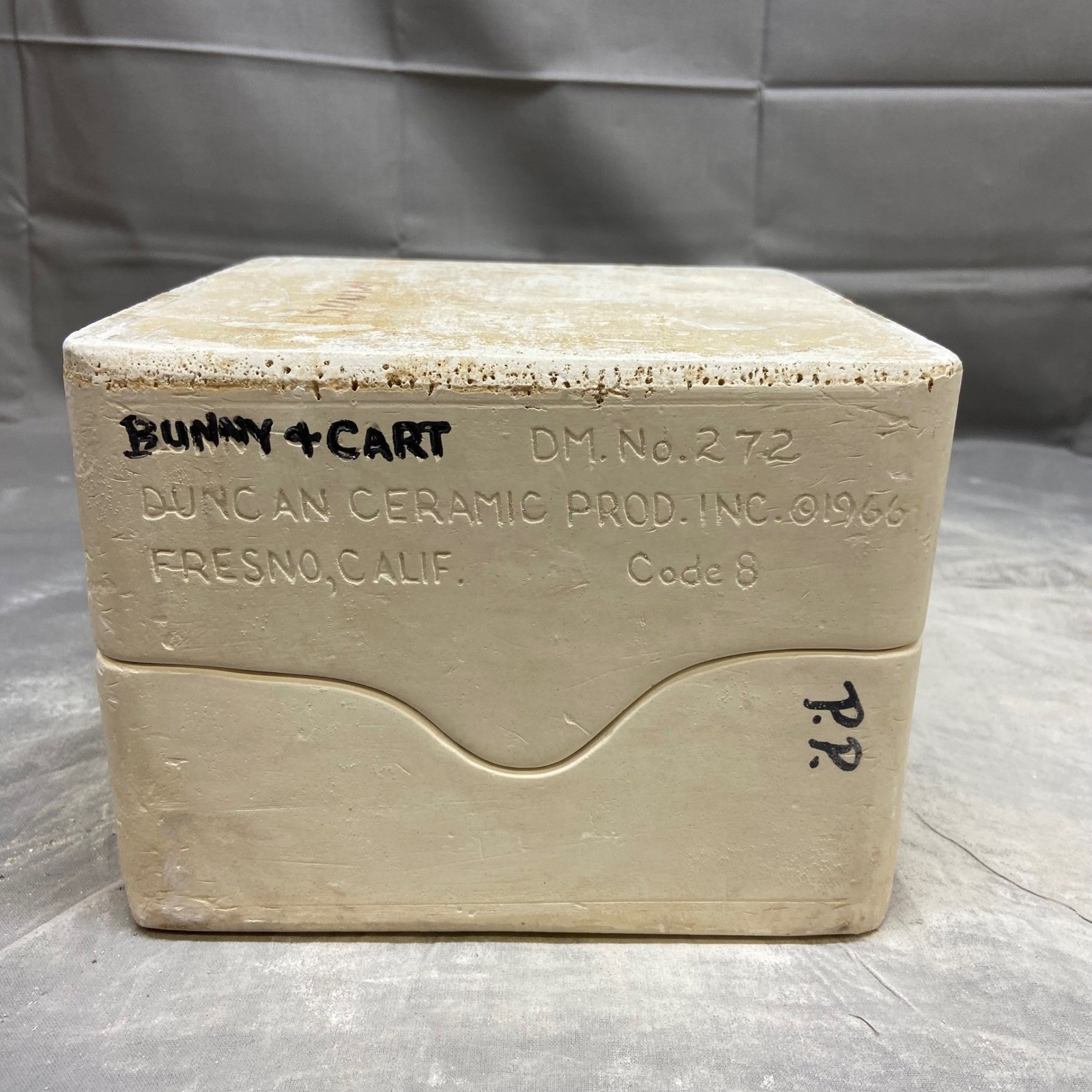 Vintage 1966 Duncan Ceramic Mold Rabbit with Cart DM No 272