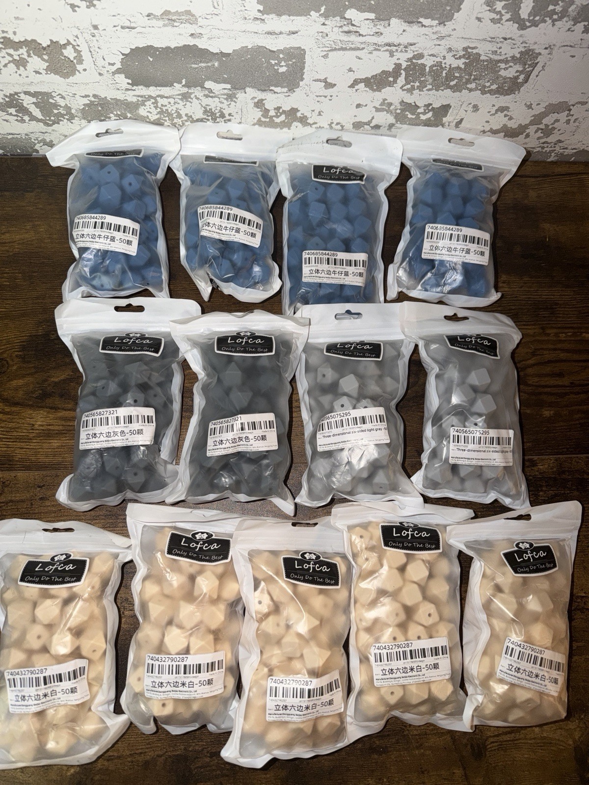 Large Lot of 650 Hexagon Beads – Light Gray/Gray/Beige/Blue – See photos
