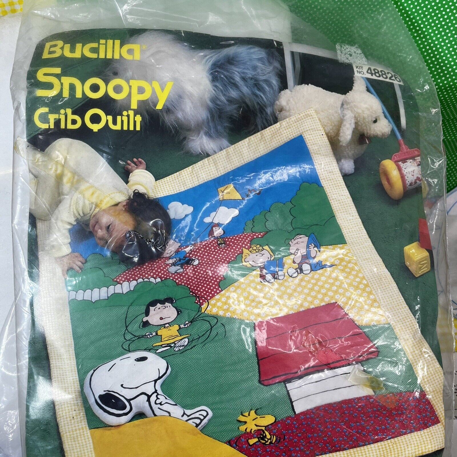 Bucilla Crib Quilt Kit PEANUTS Snoopy Charlie Brown 48826 New Old Stock Vintage