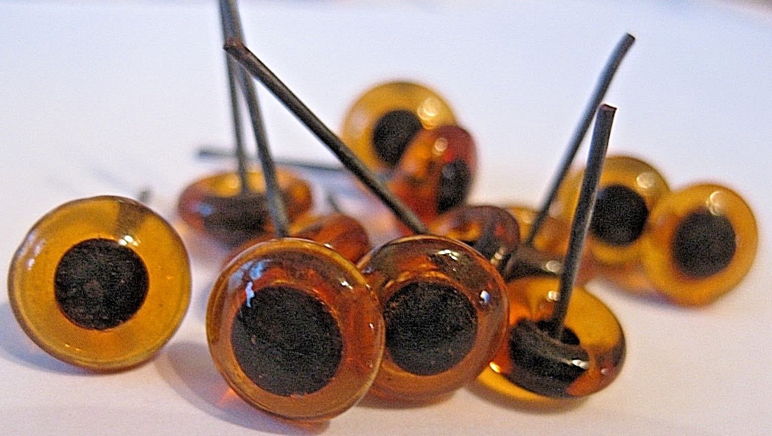 NEW LOT 6 PAIRS 8mm AMBER GLASS EYES on WIRE Fish lures TEDDY BEARS DUCK decoys