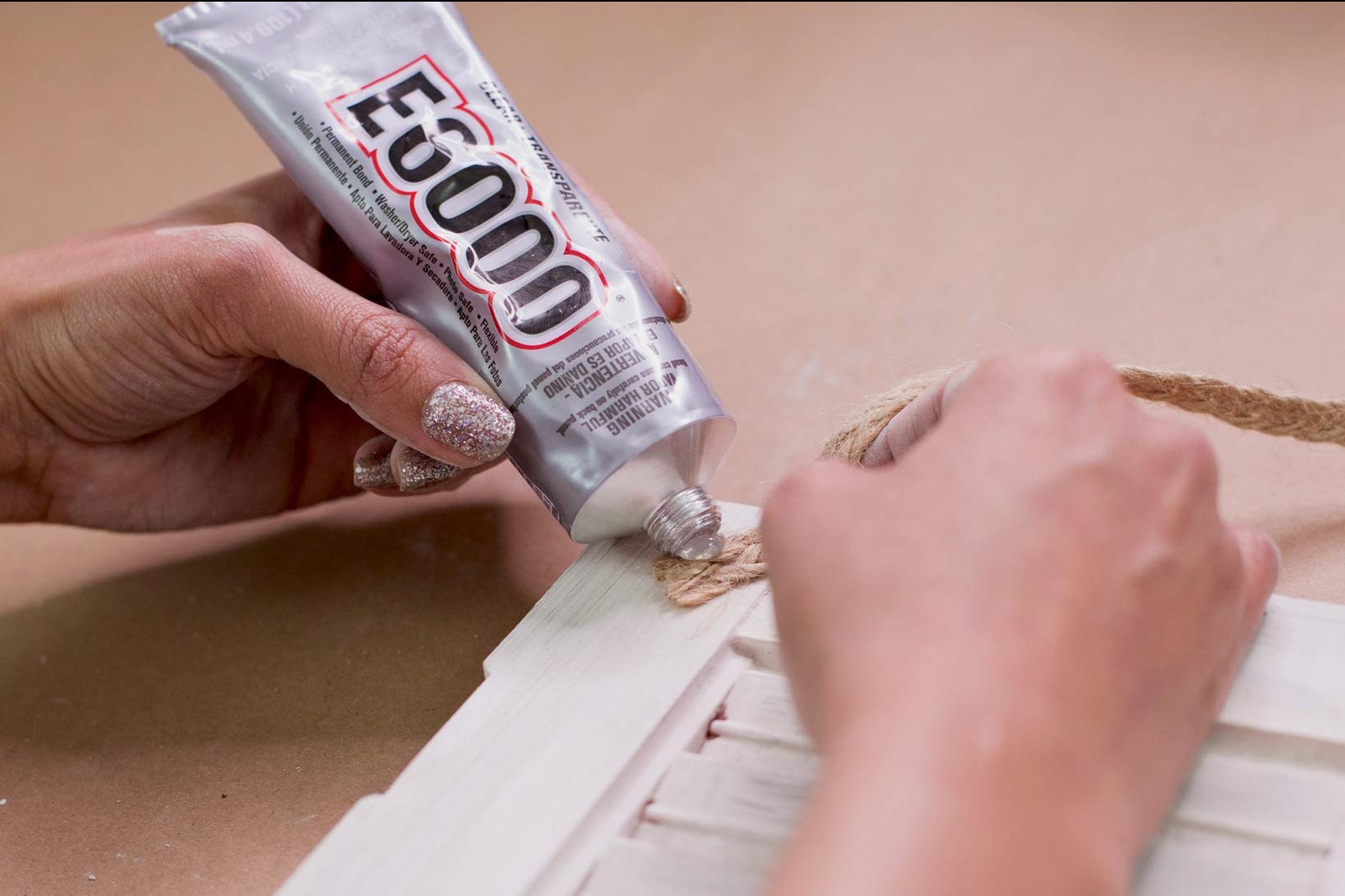 E6000 230010 Craft Adhesive, 3.7 Fluid Ounces, clear Oz, Clear
