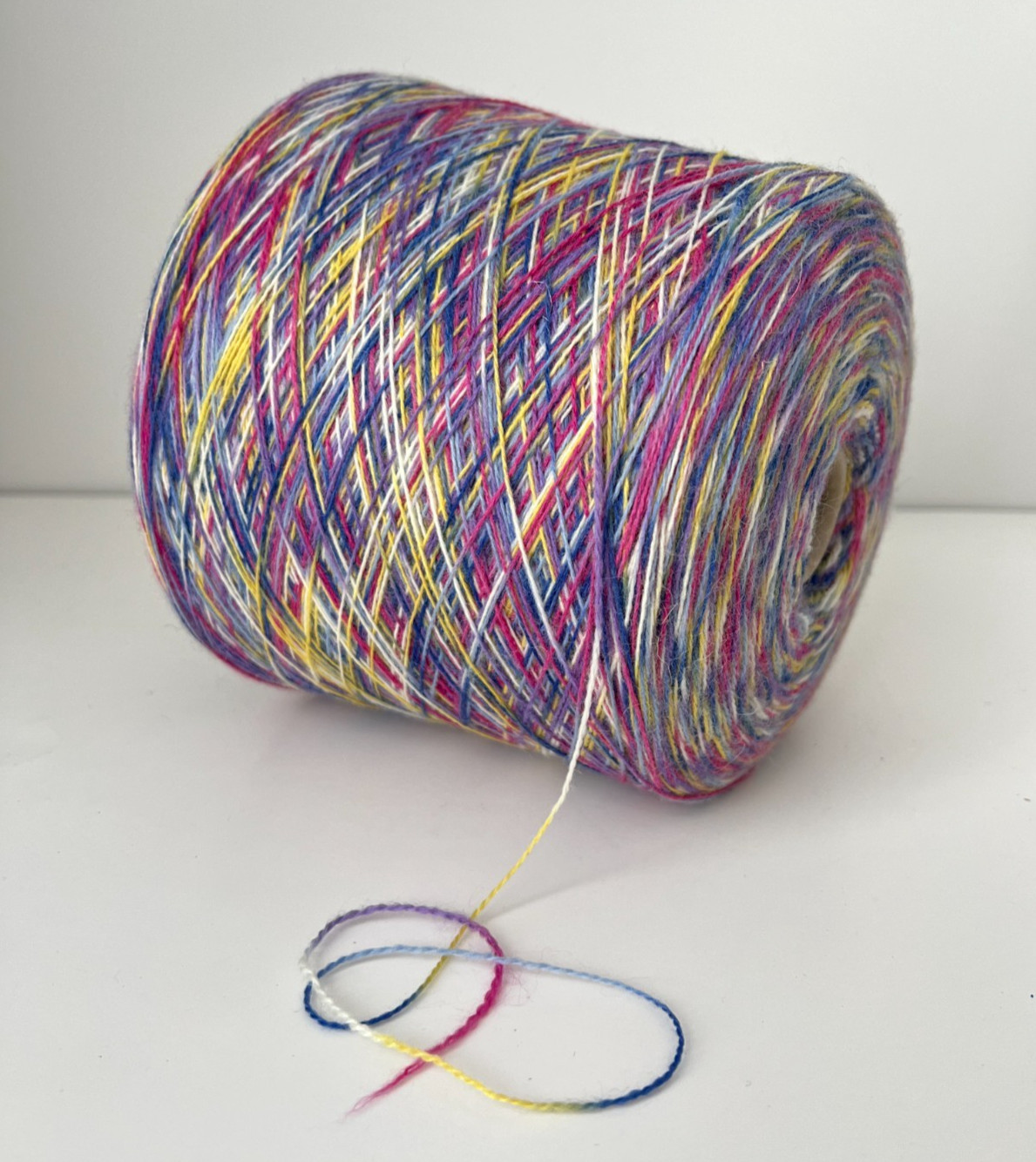 100% Merino fine Yarn Profilo Missoni 700m/100g (765yrn/3.52oz), per 100g/3.52oz
