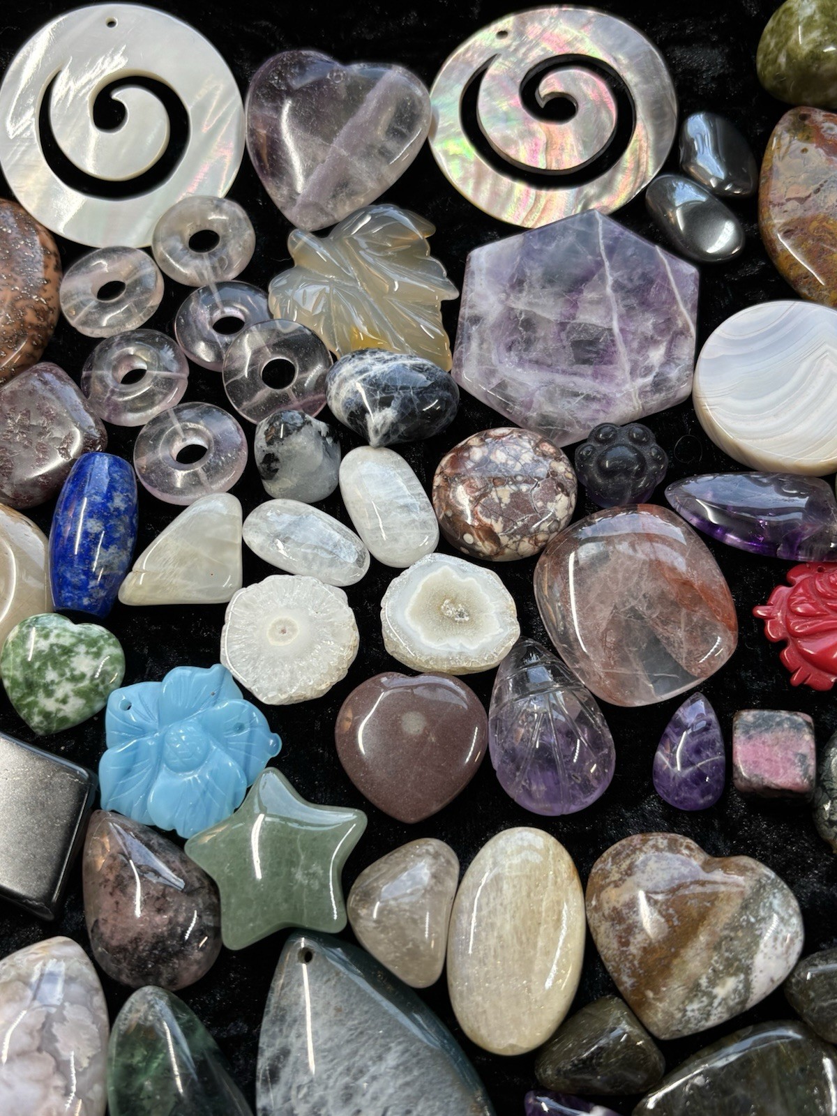 Mixed Lot Polished 235 Cabochons, Lg Beads & Loose Stones Multicolor For Jewelry