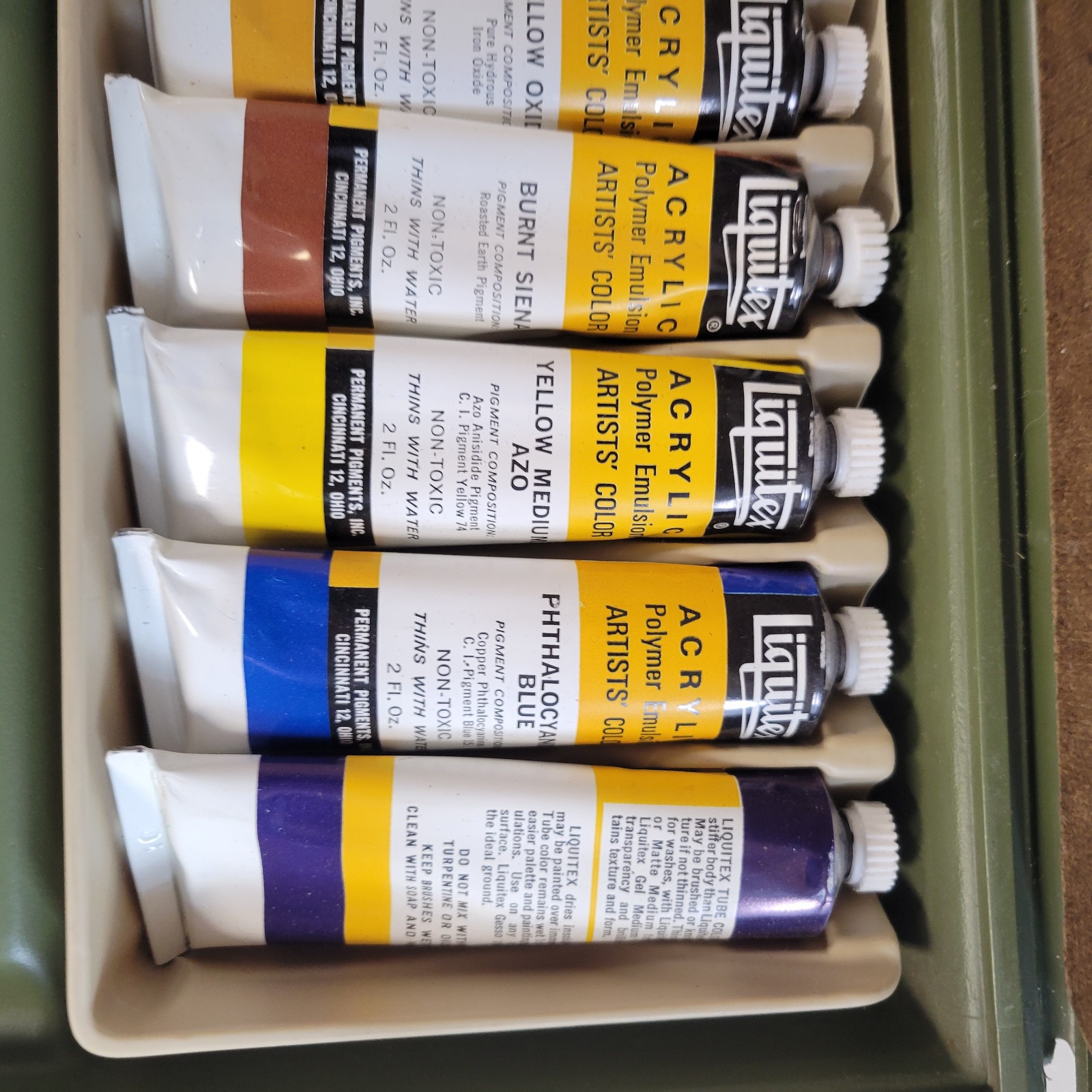 Vintage 1970s Liquitex Acrylic Color Paint Set #312 Permanent Pigments W/Case