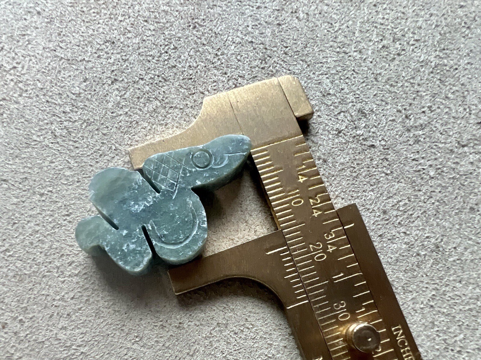 10 Carved Green Stone Snake Pendants No Hole New Old Stock Lot Jewelry Making