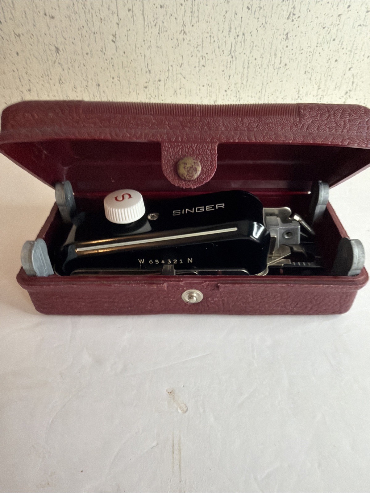 Vintage Singer Sewing Machine Slant Needle Buttonholer #160743 USA