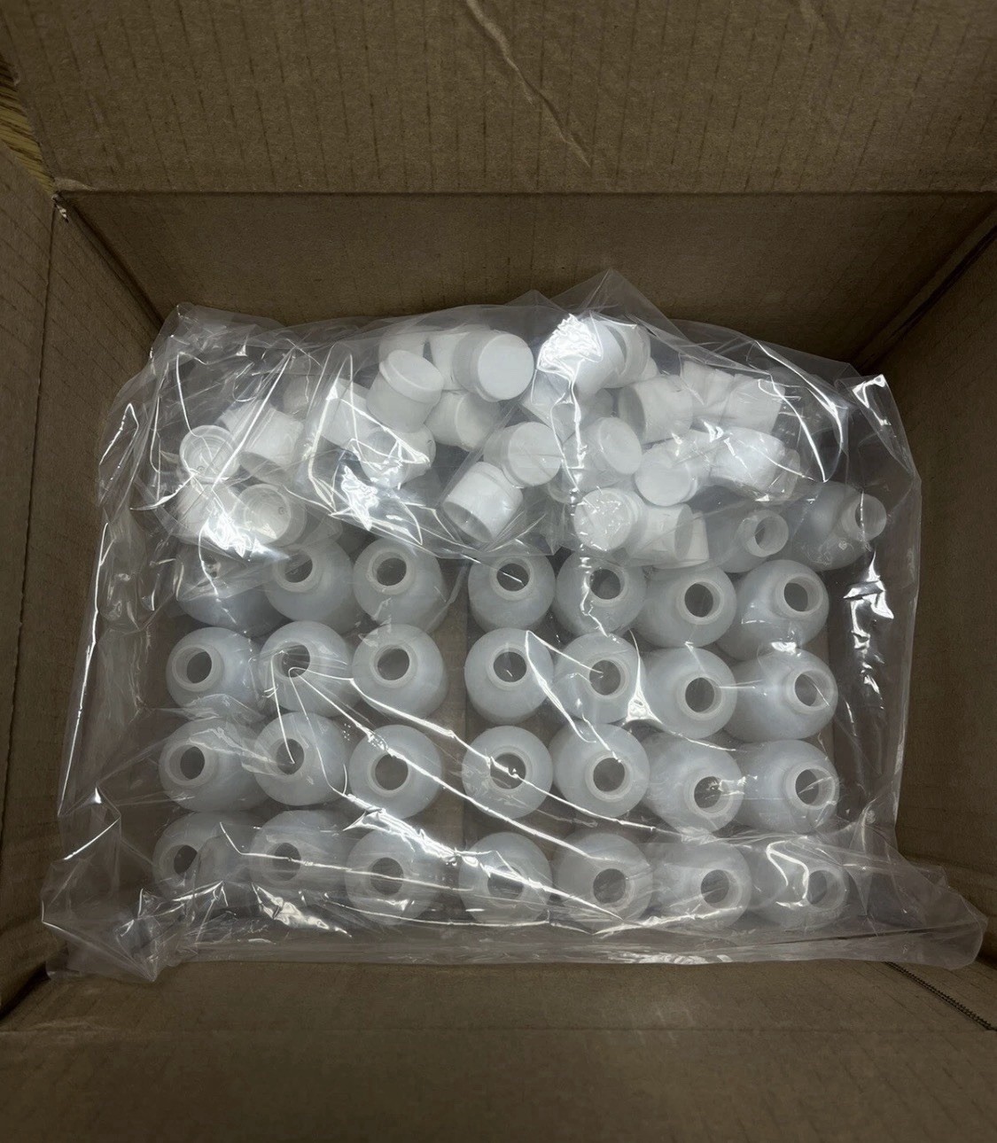 50 pack- 2oz (60mL) Plastic Boston Round Squeeze Bottles (With Caps) GOOD QUALIT