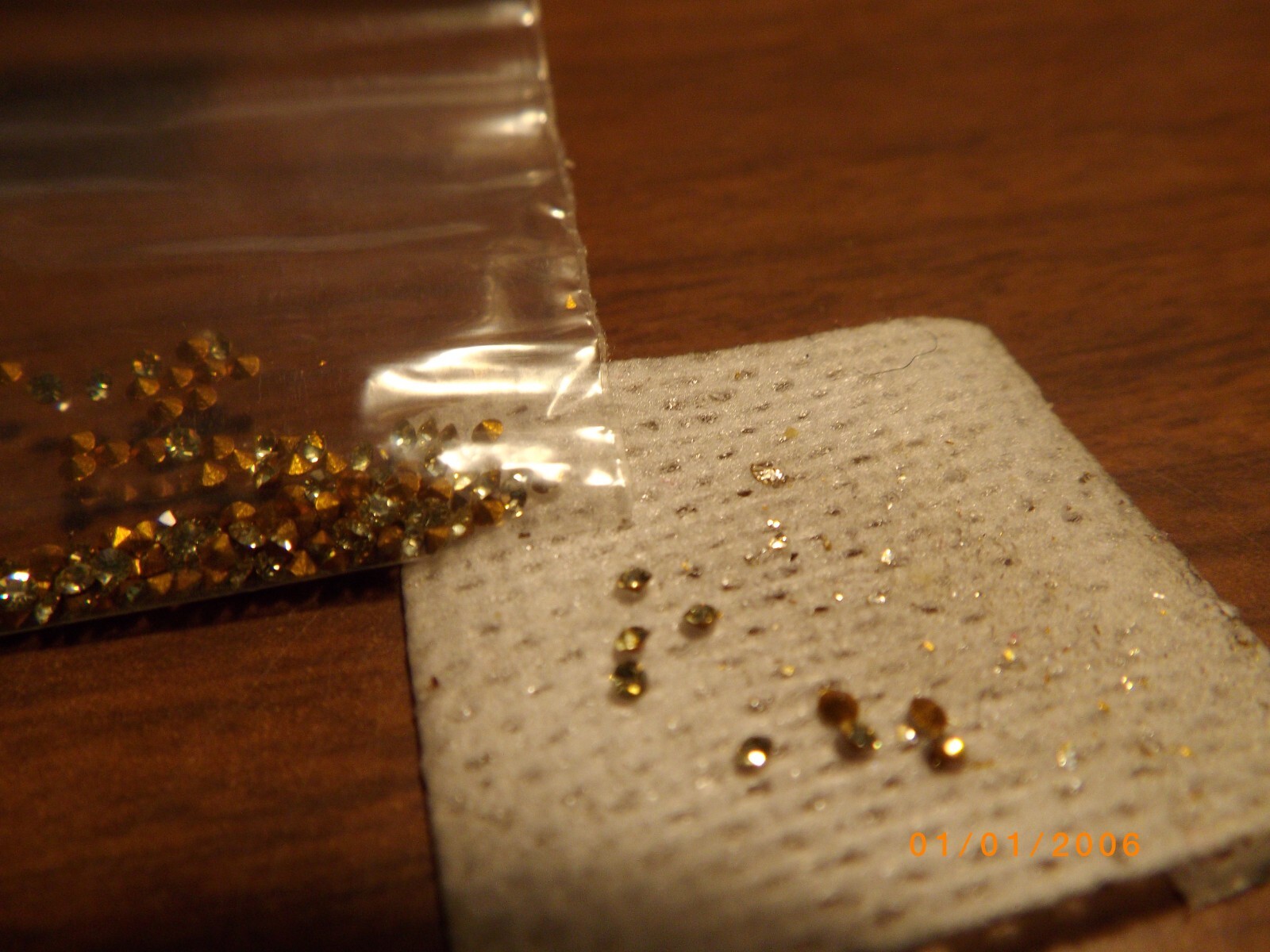 144- Jonquil 1mm/PP7/SS3 Loose Round Rhinestones