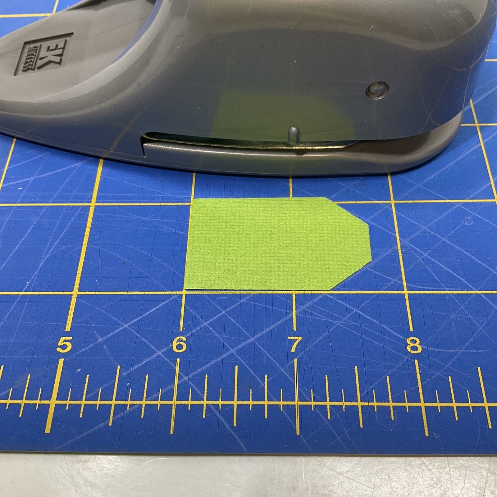 EK Success Tag Paper Punch Paper Shapers Whale Tail 1”x 1 3/4”