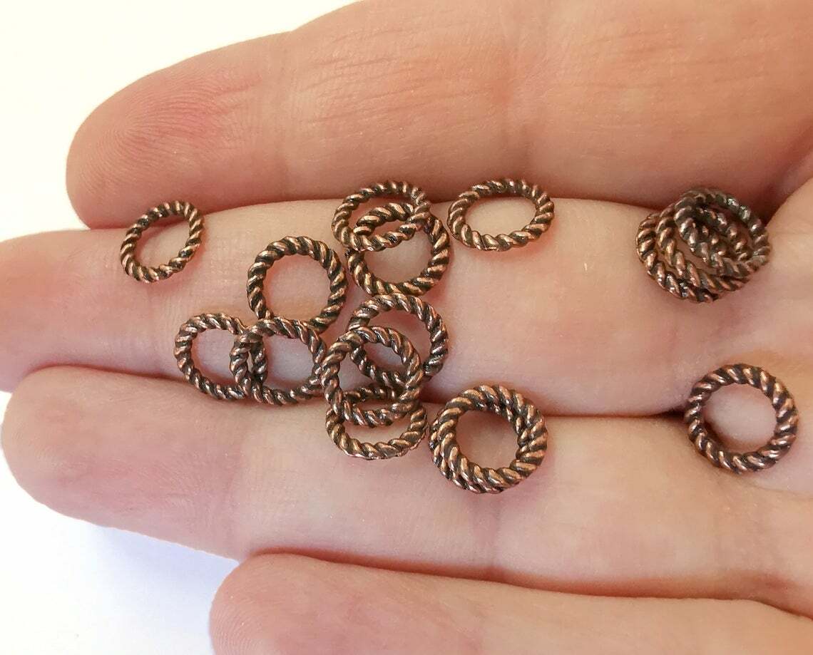 10 Twisted Circle Findings Antique Copper Plated Jewelry Parts (10 mm) G21456