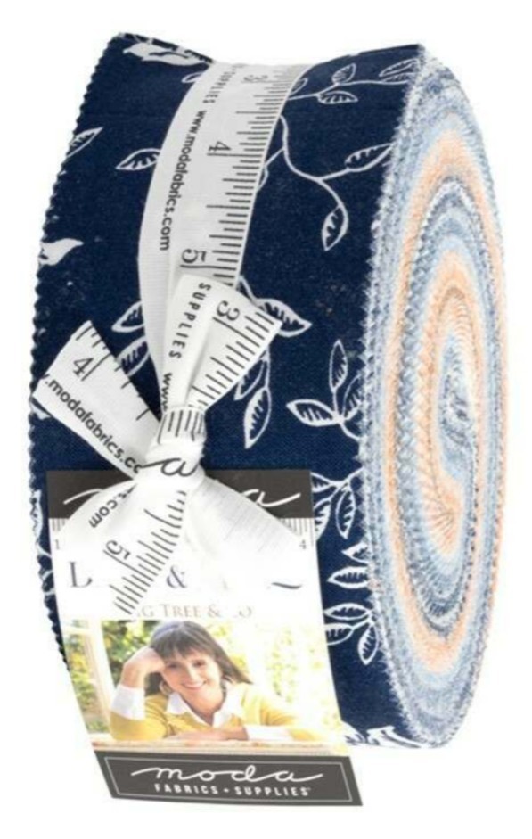 Moda Denim and Daisies Jelly Roll Fabric (40) 2-1/2″ Strips