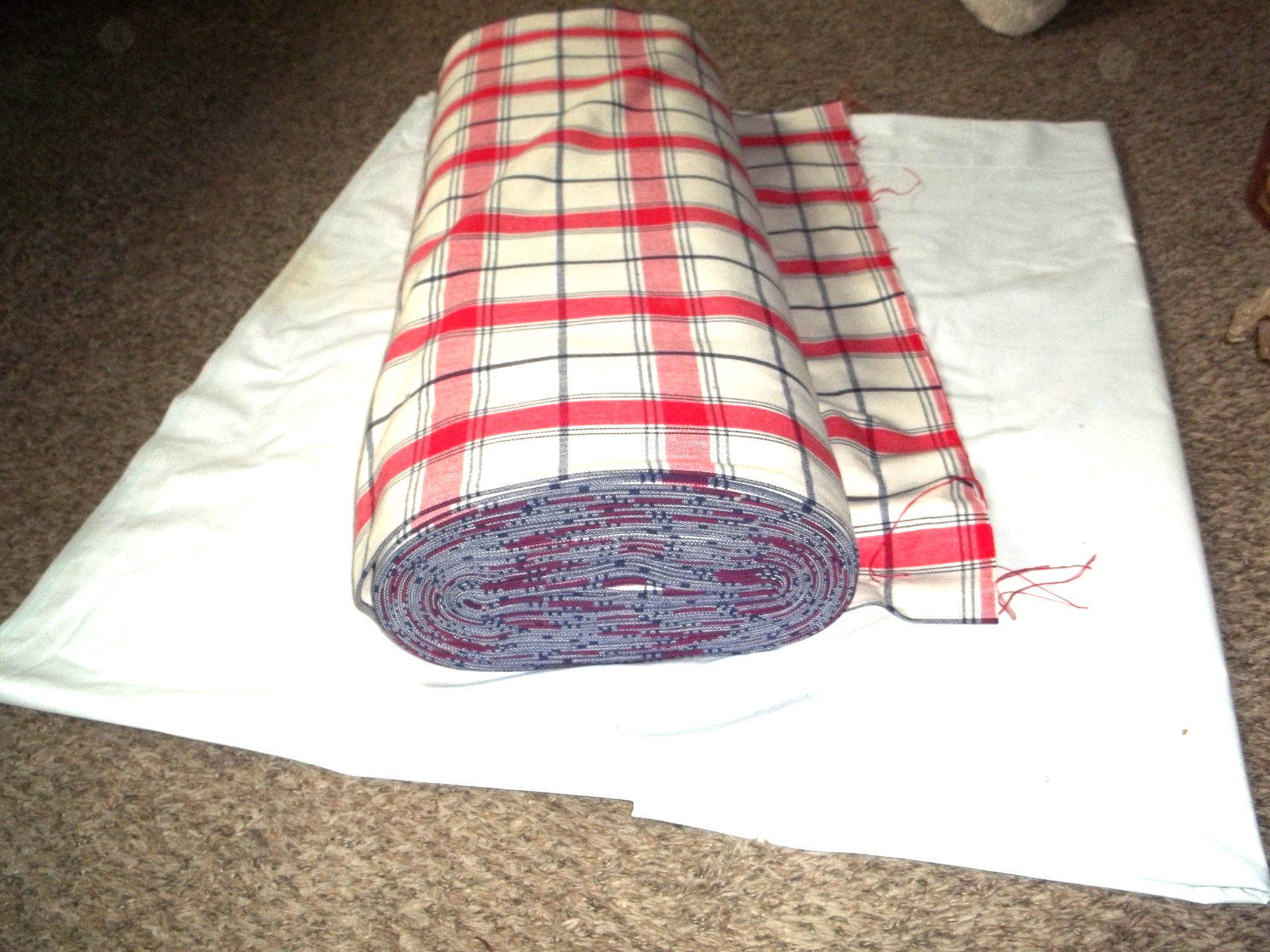 New old stock Vintage Fabric Bolt Tartan Plaid Seek sucker 60″ x 20 yards+