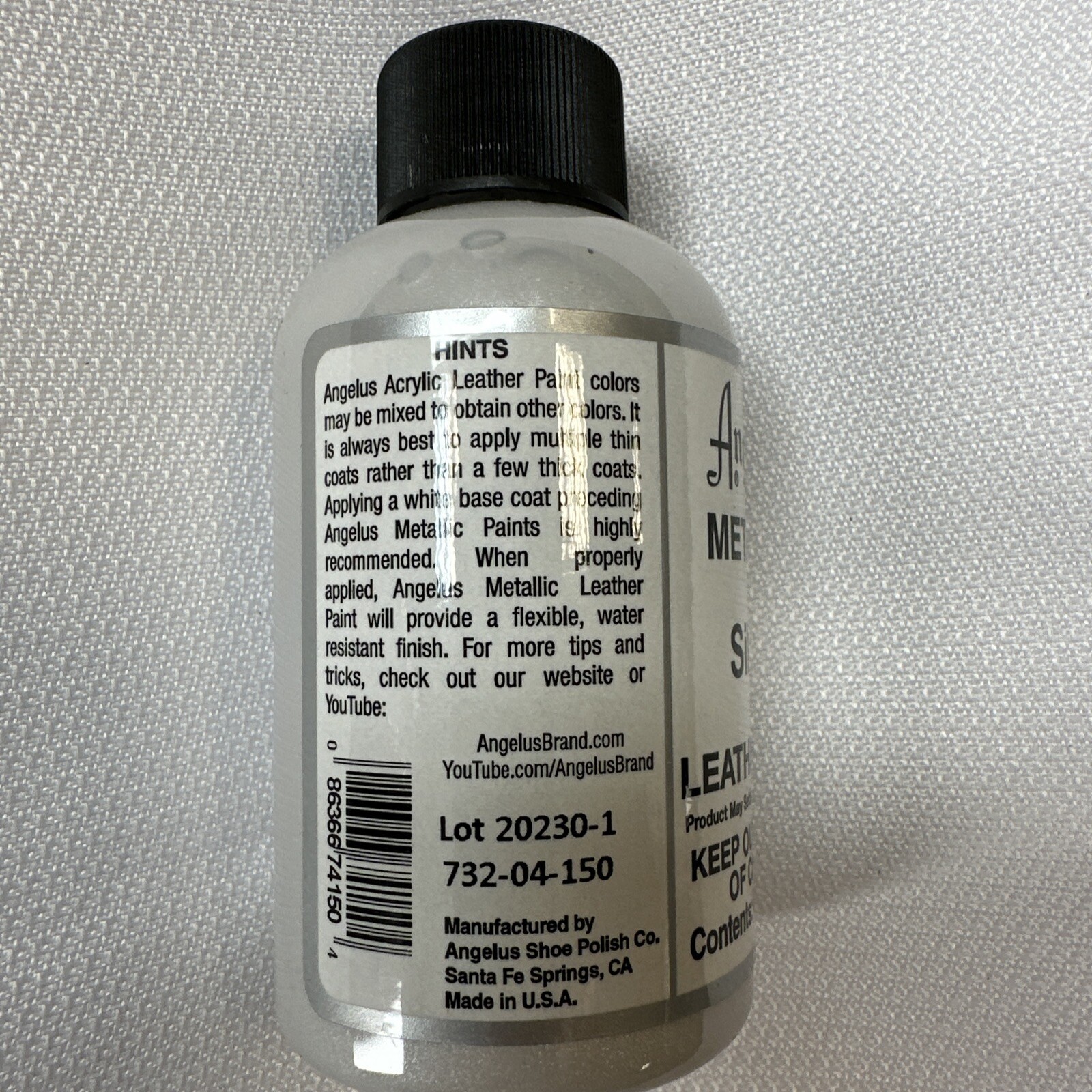 Angelus Brand Acrylic Leather Paint Waterproof Metallic Silver – 4.oz