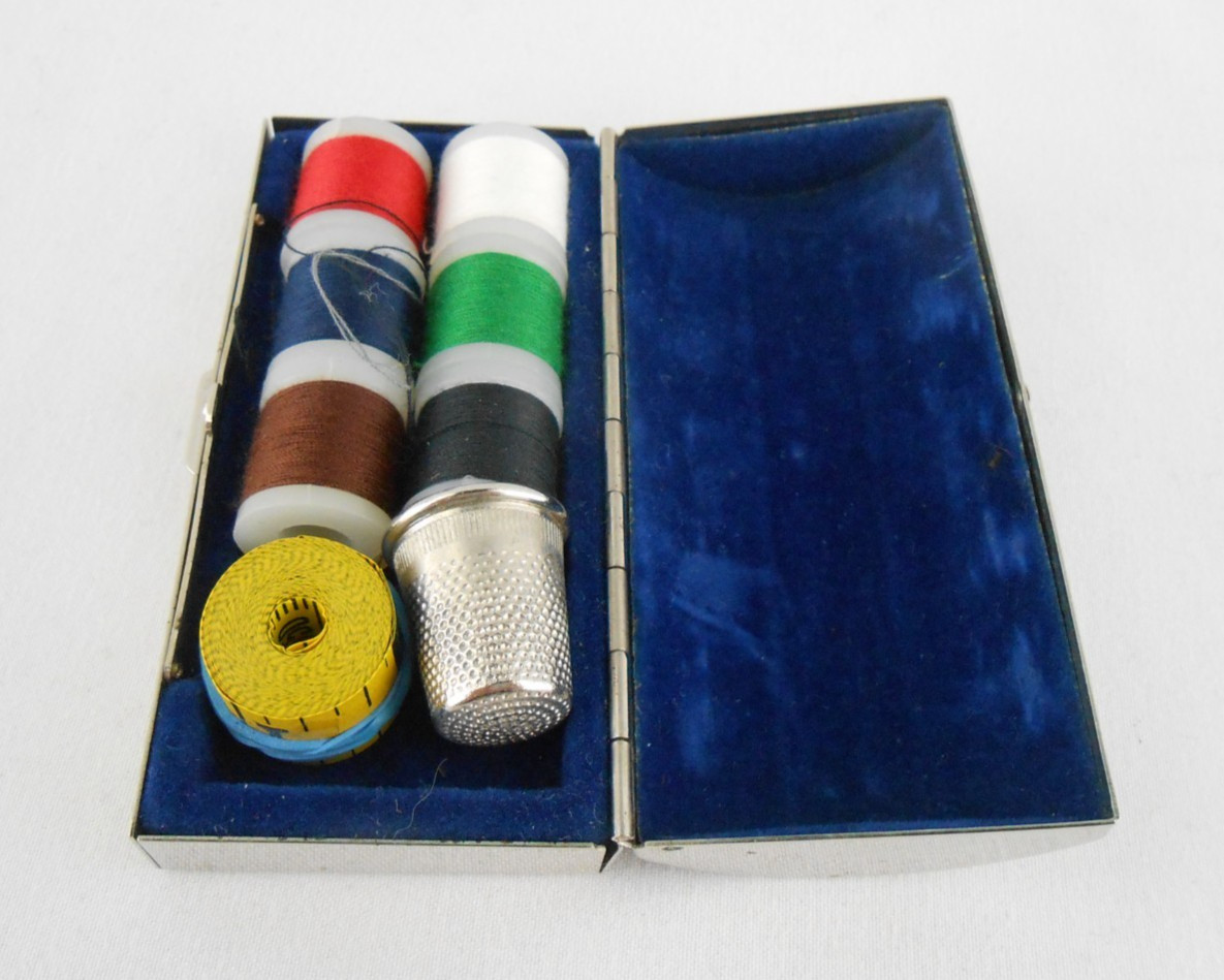 Reed & Barton 721 Silver Plated Travel Mini Sewing Kit 7 Colors Vintage