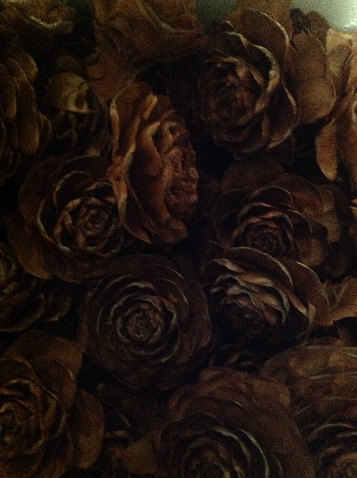 100 Cedar medium/Large cedar rose pine cone Wood Rustic Wedding Flowers Wooden