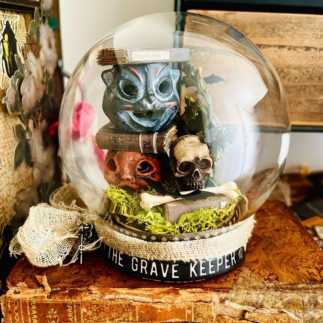 TIM HOLTZ COLLECTION OF EVERYTHING HALLOWEEN IDEA-OLOGY 2023 AND OLDER