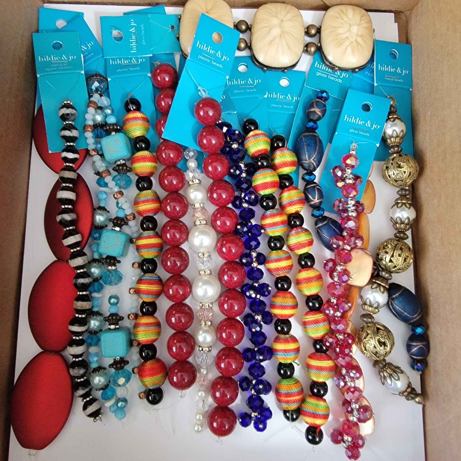 Hildie & Jo Strand Lot Of 15 Mixed Material And Rhinestone Beads Jewelry Craft