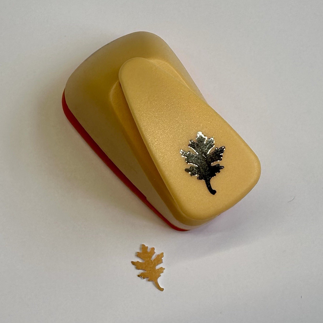 Leaf Craft Paper Punch, Less Than 1″ Leaf Theme Scrapbooking Craft Tool