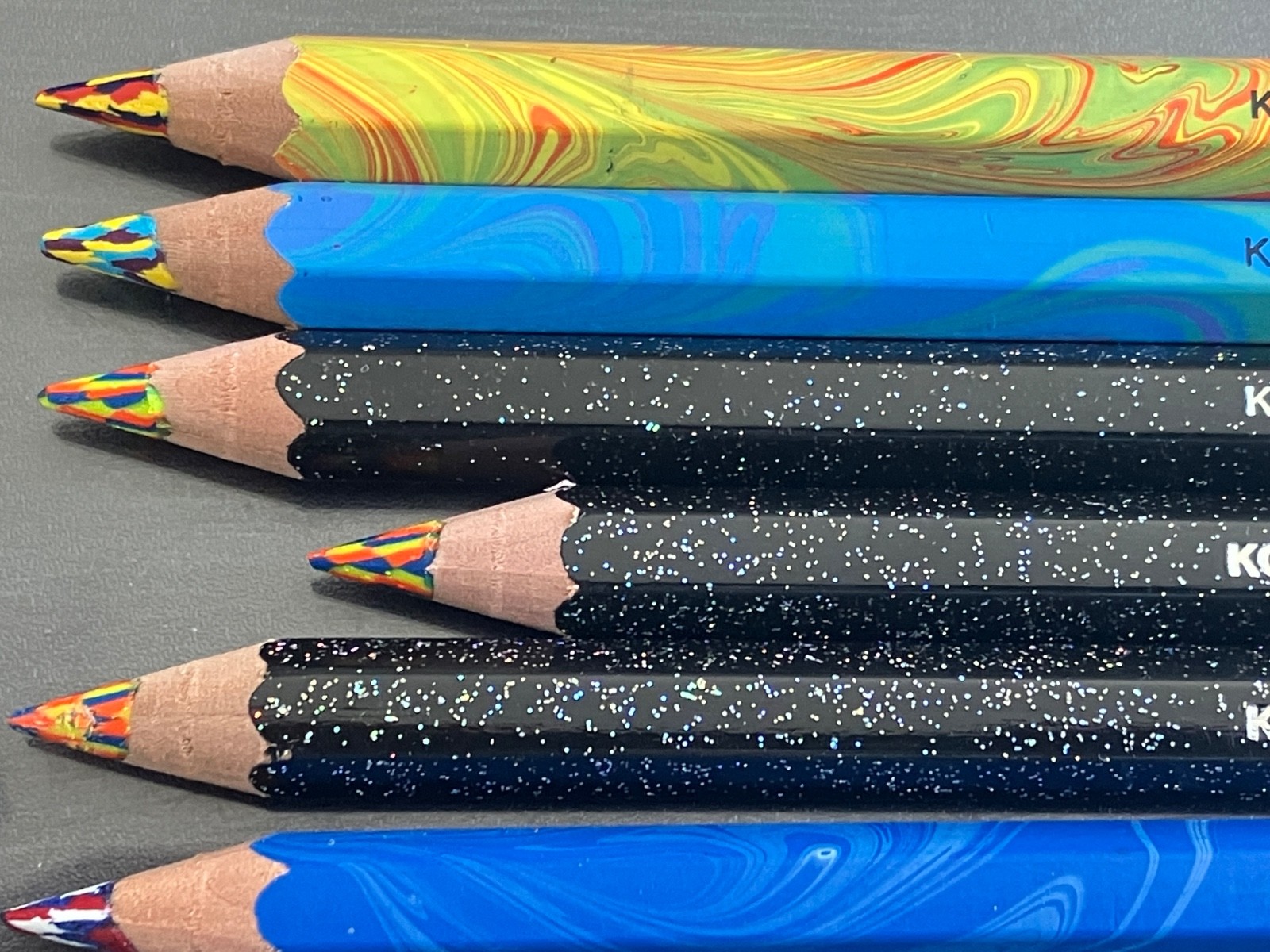 KOH-I-NOOR HARDTMUTH “MAGIC”, SET OF 6 PENCILS. MADE IN CZECH REPUBLIC.