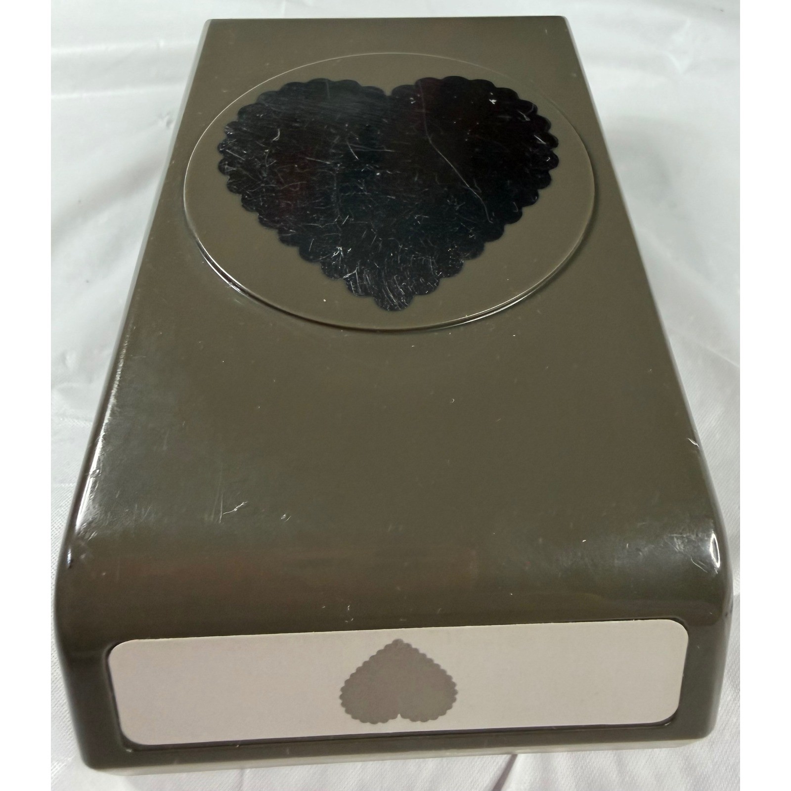 Stampin Up Scalloped Heart Paper Punch Scallop Edge Craft Tool J019