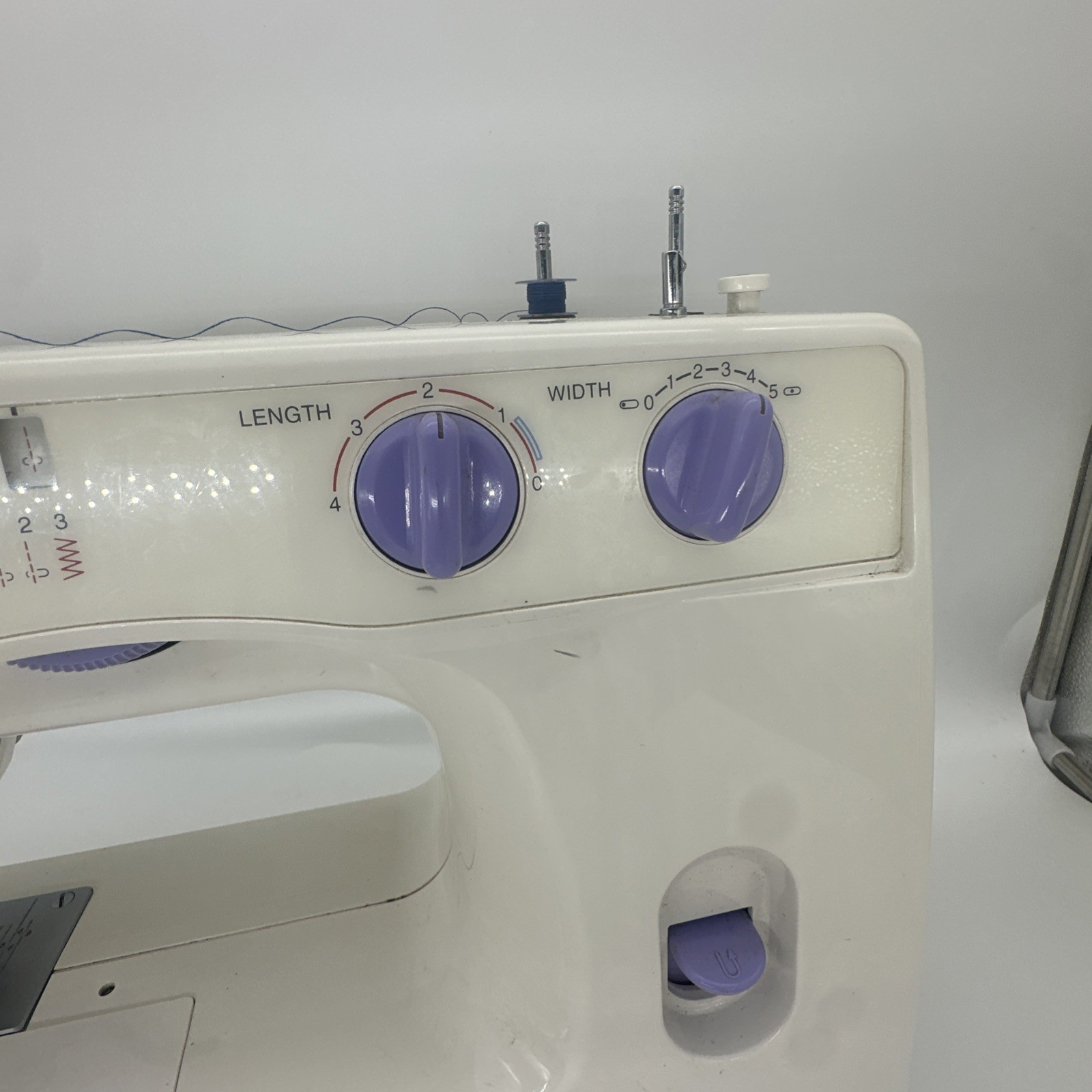 Kenmore Sewing Machine Model 385 Working Good [Low Use] WYSIWYG