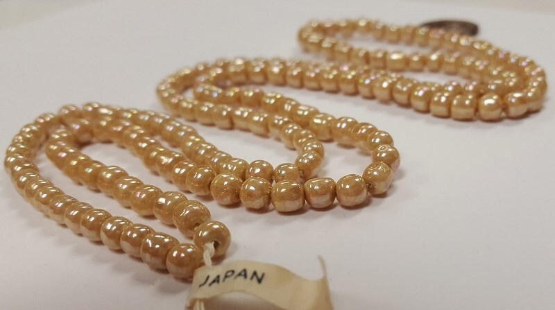 150 VINTAGE JAPANESE CHERRY BRAND GLASS BEIGE SATIN AB 5mm. BAROQUE BEADS 4731T
