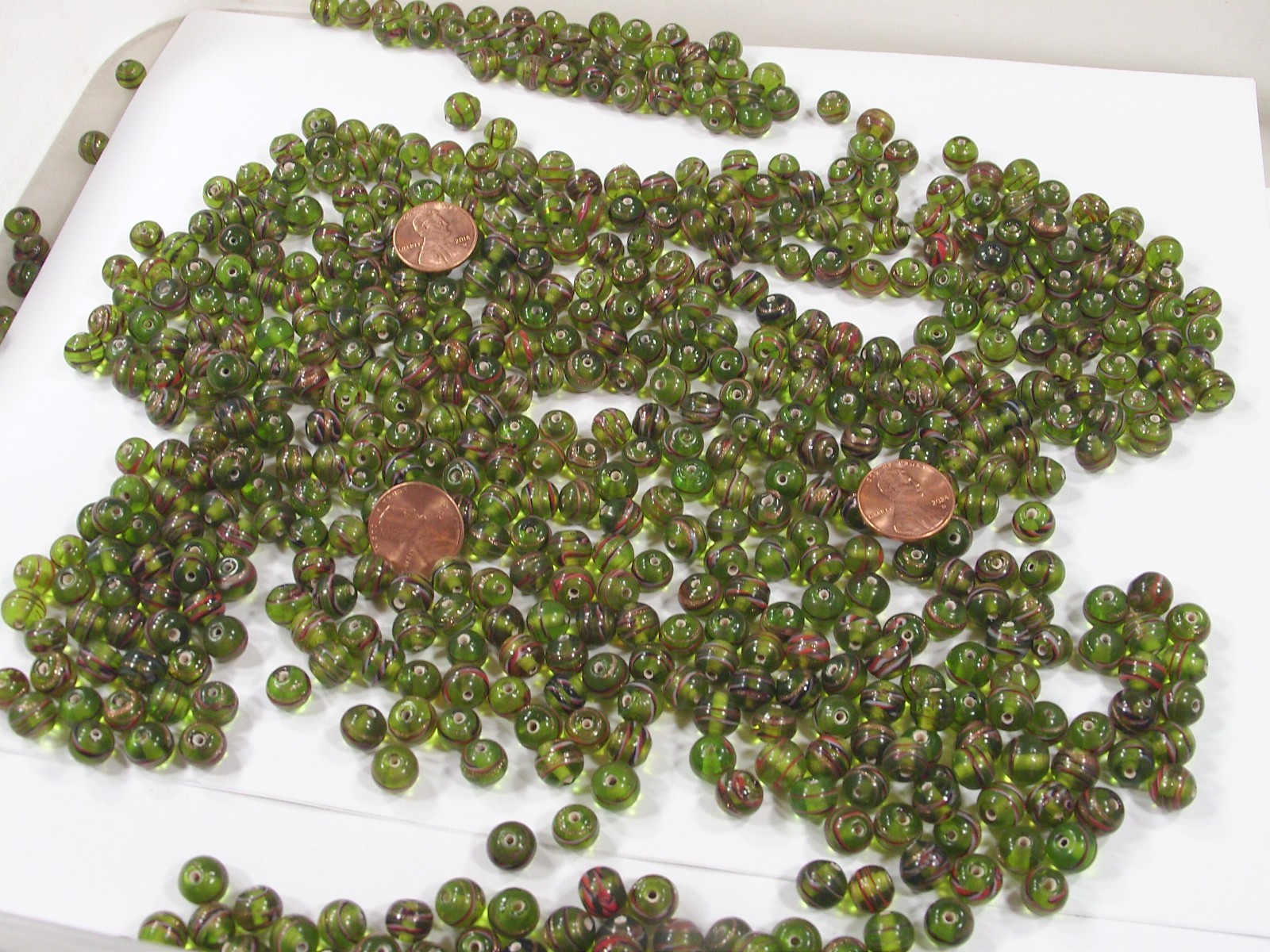 2 Pounds (8mm) Round Green Swirl India Handmade Glass Beads Wholesale (QOL-1) ⭐