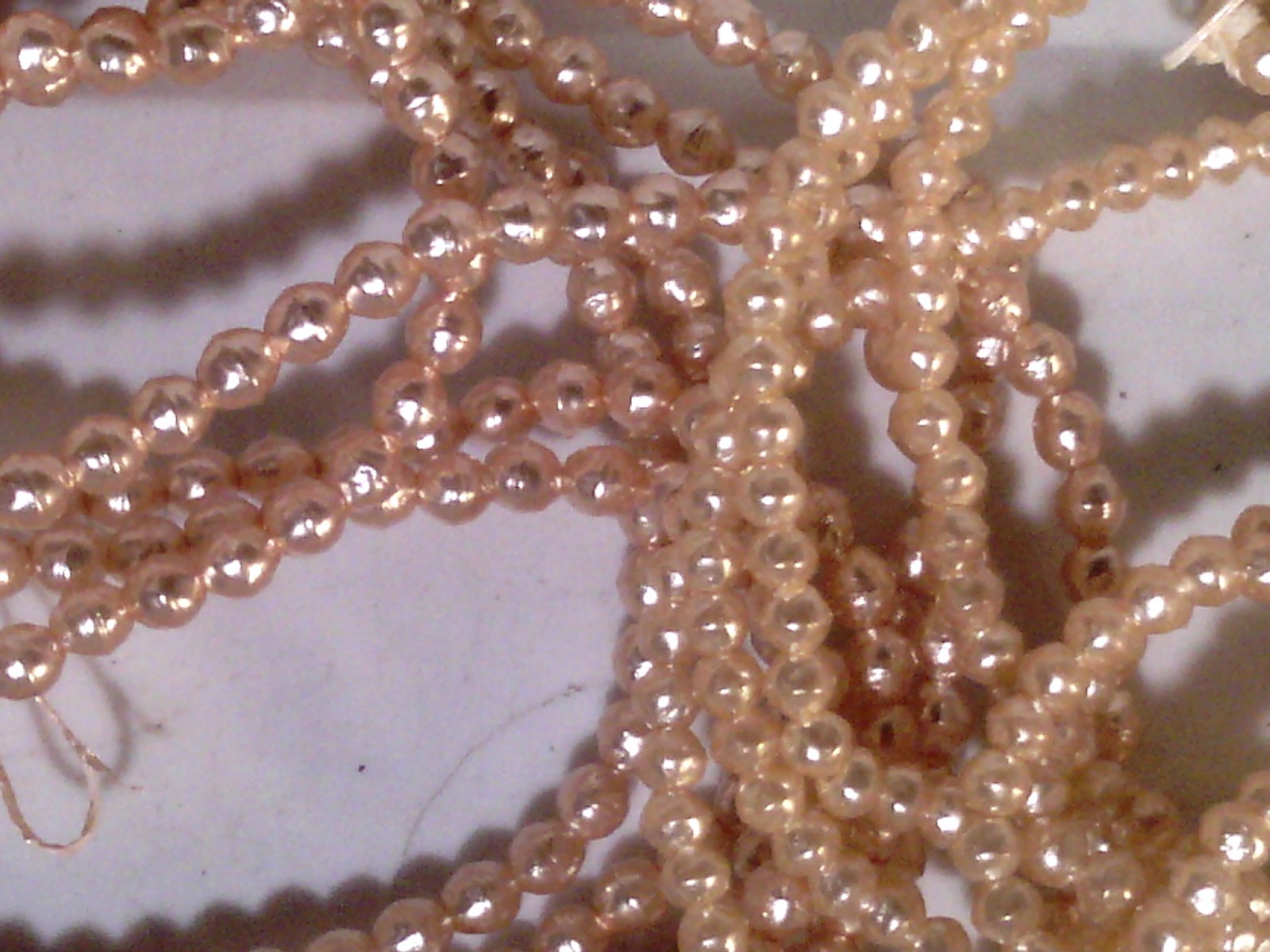 Vtg 600 CREAM BAROQUE PEARL 3m 600 4mm GLASS BEADS #081726 LL