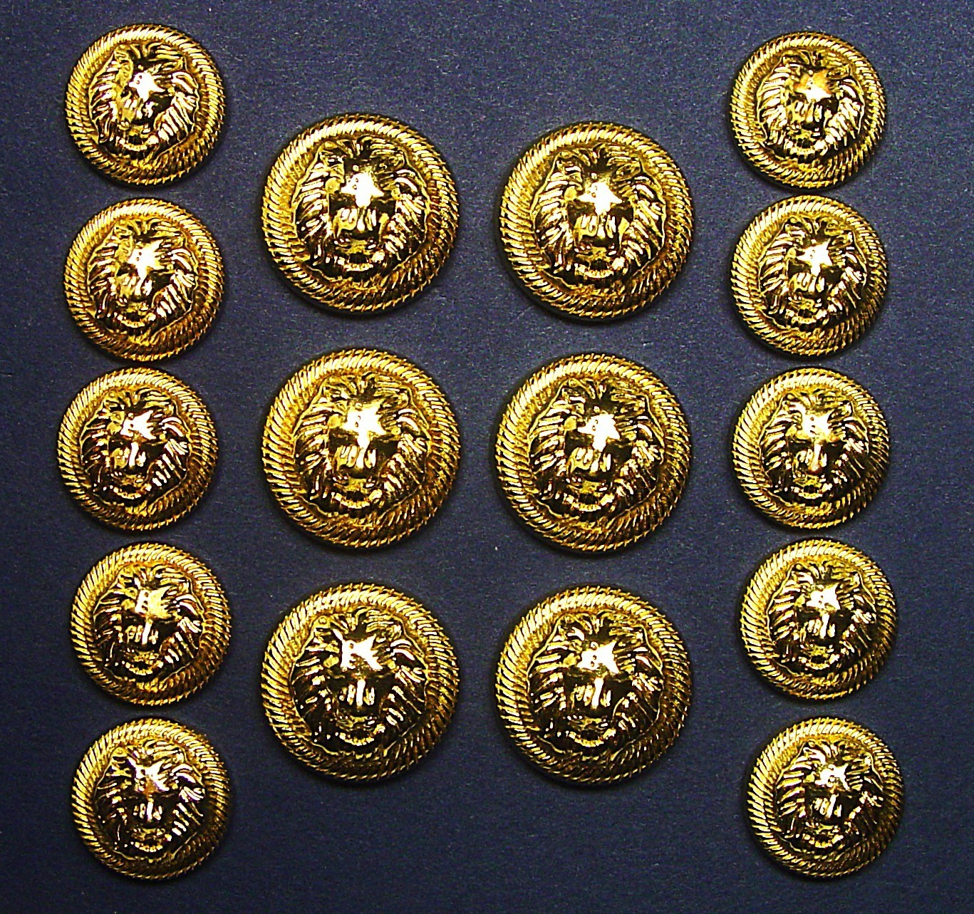 16 UNKNOWN BRAND metal buttons Gold Tone Lion head design Good Used Condition