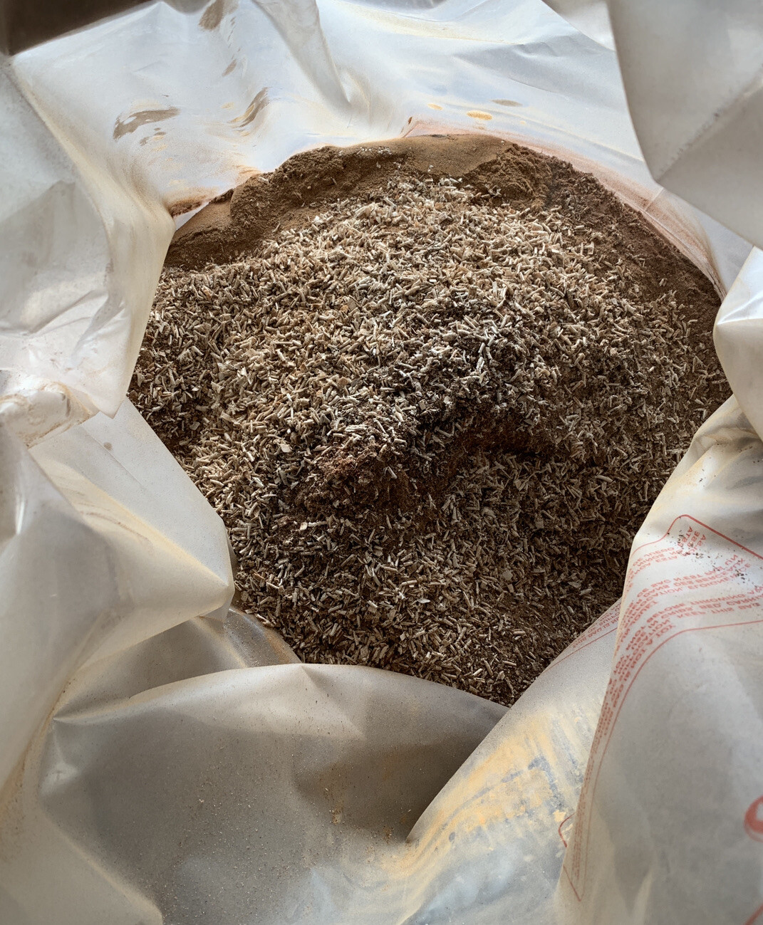 Organic MIXED Saw dust, Fresh 2 Lbs SAWDUST, Great for Gardening, Wood Working