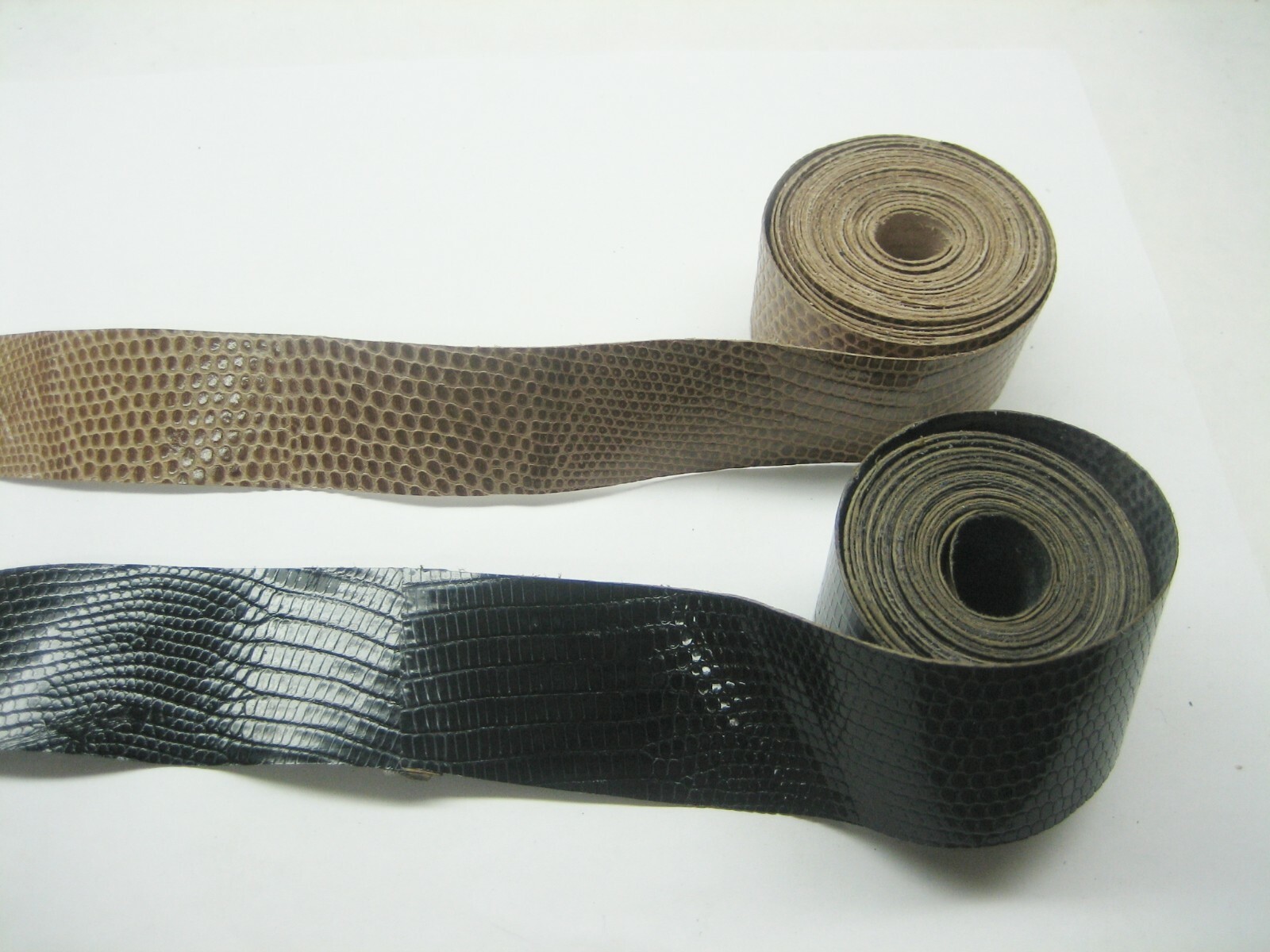 Genuine Lizard Belly Skins grade A, hide Pelt Glossy 7 colors, variety of sizes