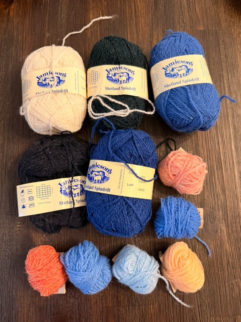 Lot of leftover Jamieson’s Shetland Spindrift perfect for fair isle! Approx 125g
