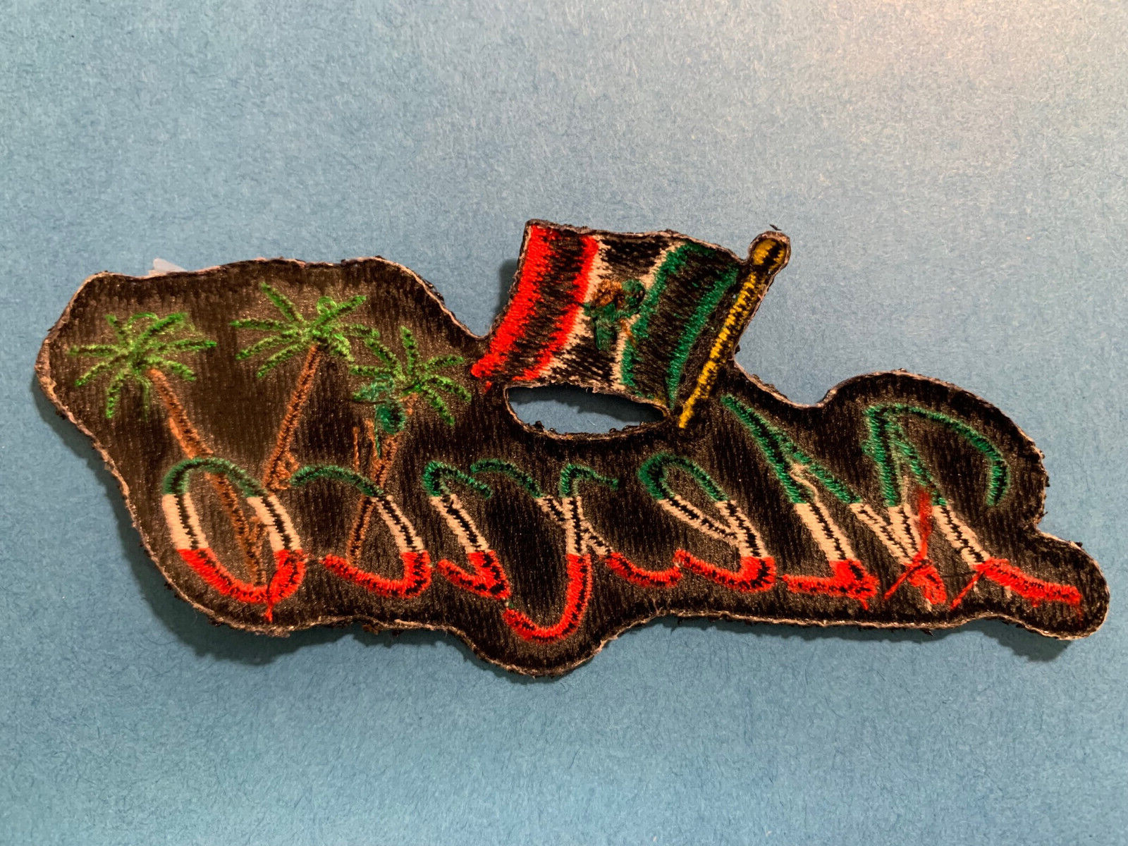 MEXICO FLAG PATCH w/ TREES IRON-ON SEW-ON EMBROIDERED MEXICAN EMBLEM (4″x2”)