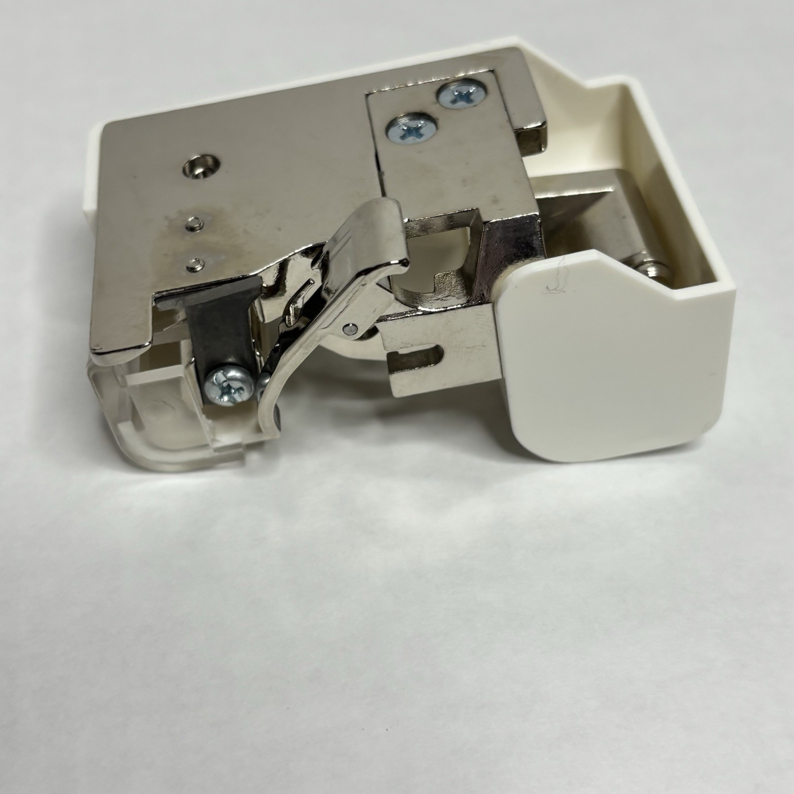 Singer Low Shank Side Cutter Foot #555790 Home Machine