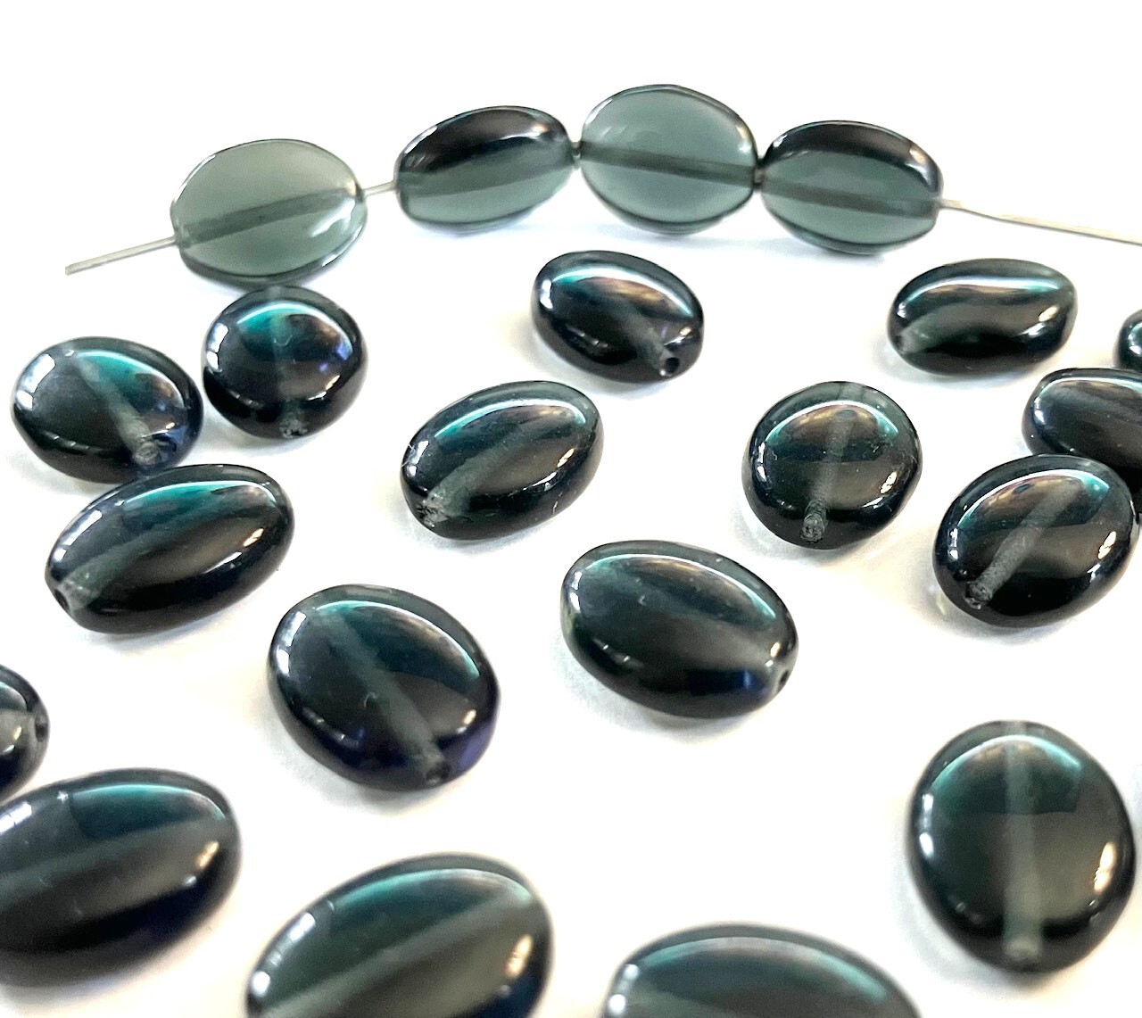 24 Vintage Czechoslovakian Glass Montana Sapphire 12x9mm. Oval Smooth Beads D11