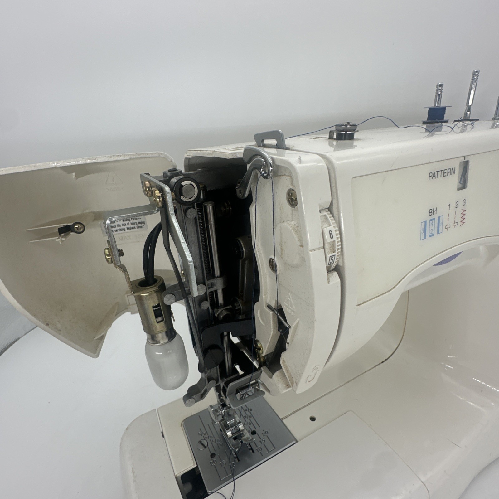 Kenmore Sewing Machine Model 385 Working Good [Low Use] WYSIWYG