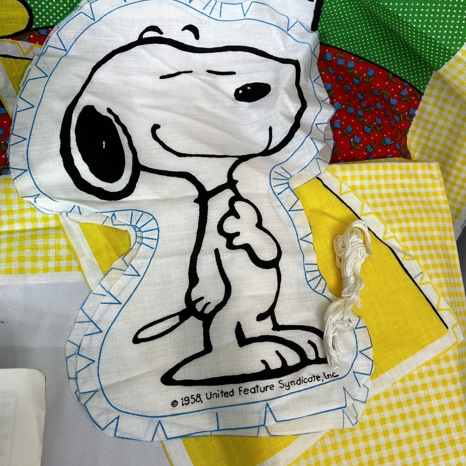 Bucilla Crib Quilt Kit PEANUTS Snoopy Charlie Brown 48826 New Old Stock Vintage