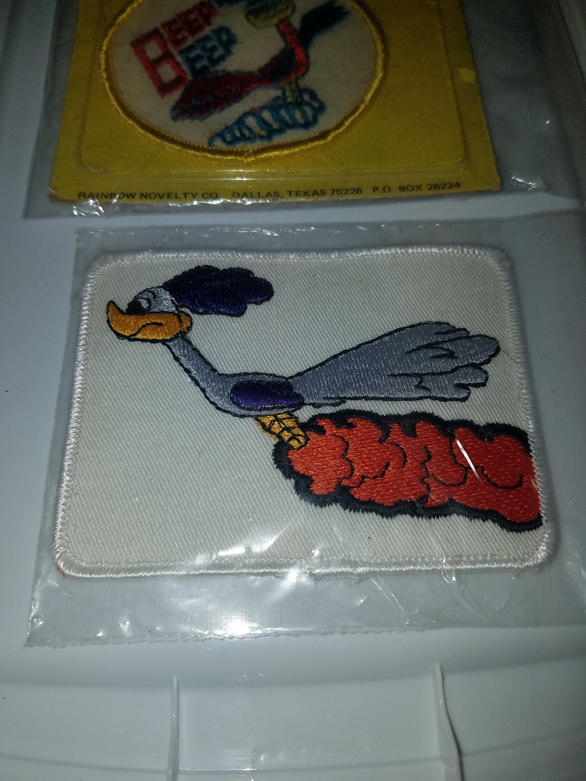 (4) ROAD RUNNER PLYMOUTH SEW-ON/OR GLUE-ON PATCHES 8″X5″/4″X3″/3″ VTG RARE OLD