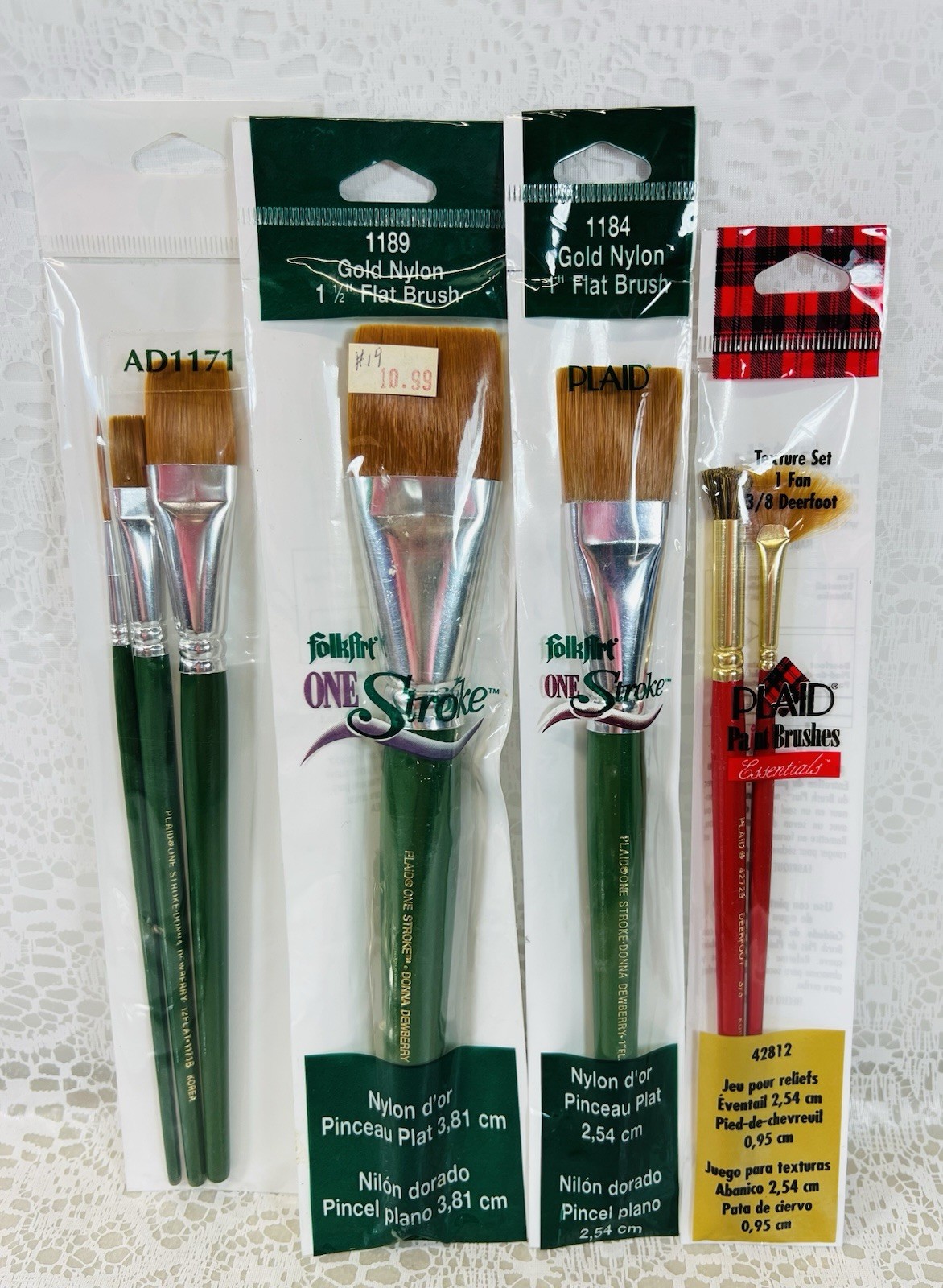 70 Paint Brushes By Plaid * Grumbacher * Royal * Loew-Cornell * Atlas * Misc