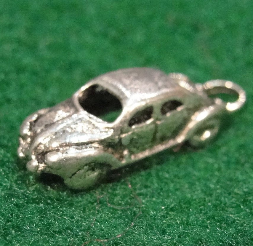 10Pcs. Tibetan Silver 3D CAR Auto Pendants Charms Earring Drops V47