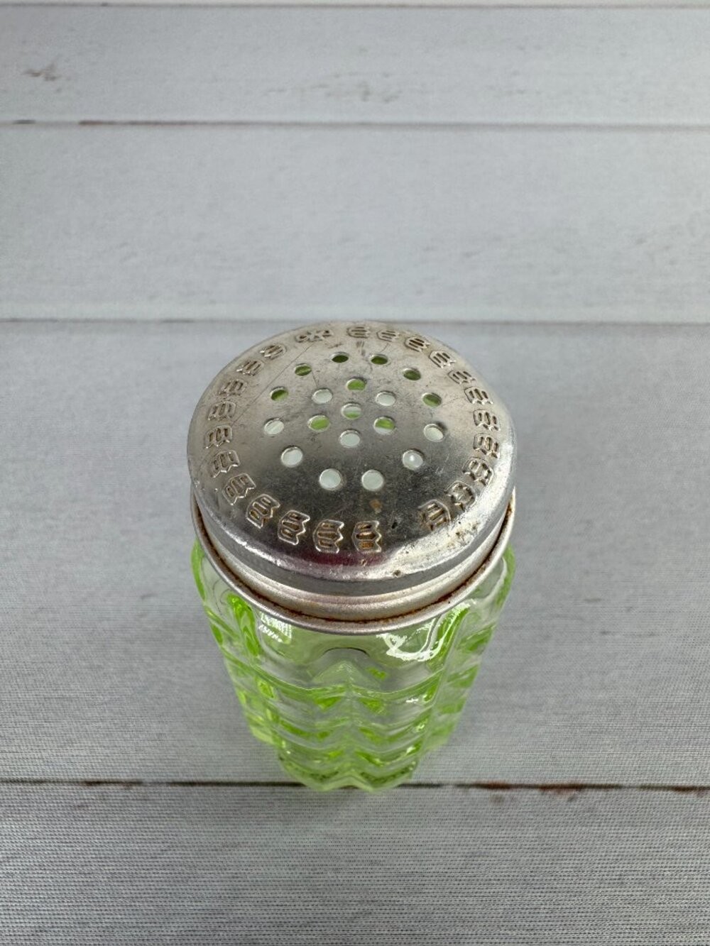 Vintage Hazel Atlas Uranium Vaseline Glass Salt Shaker Waffle Block UV Reactive
