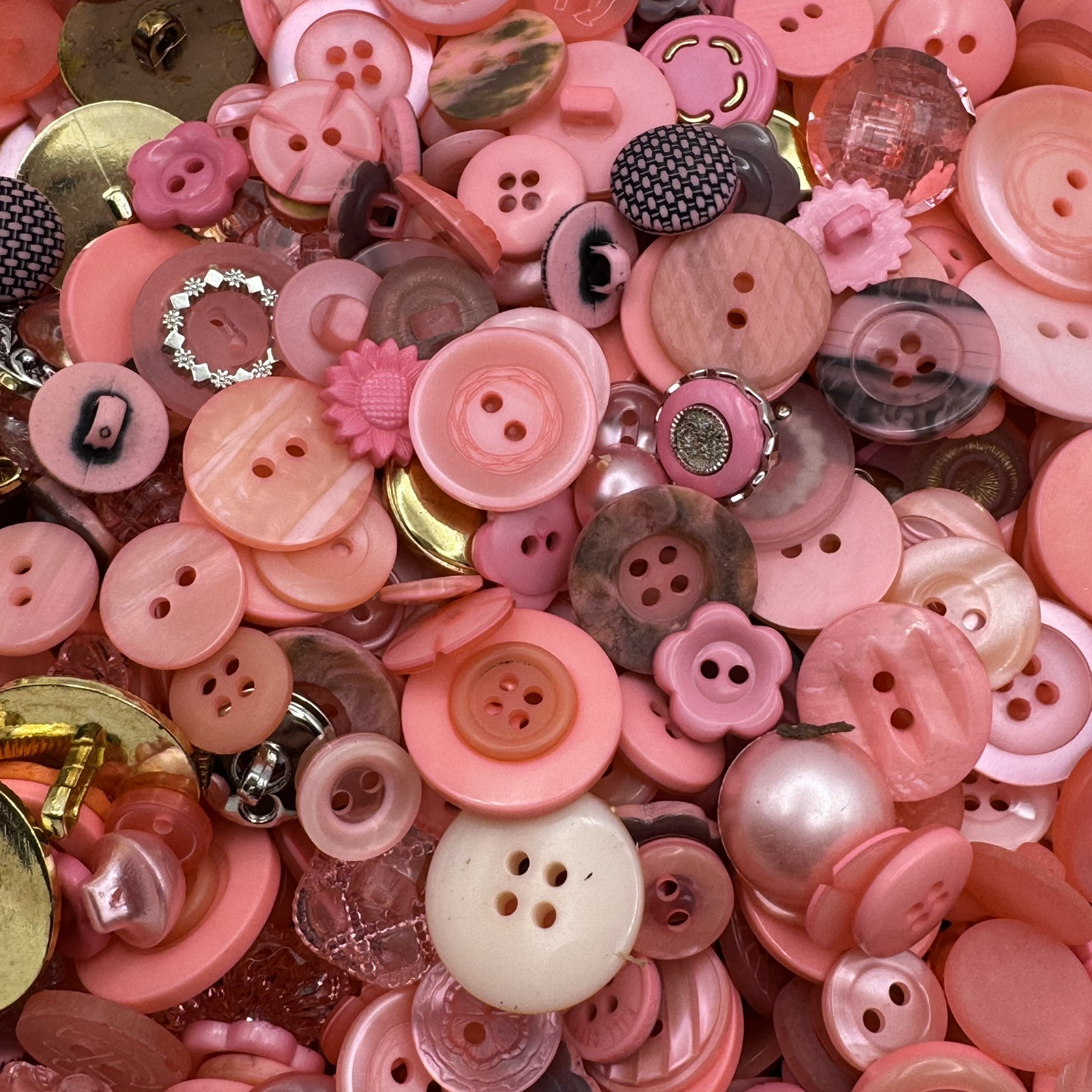 New! Incredible Mixed Lot Dyed PINK Premium Buttons All Sizes For Embellishments