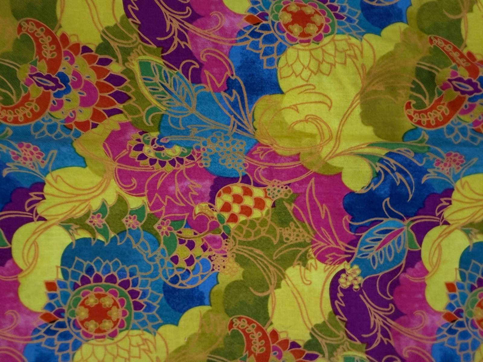 RJR FABRICS Dreams 2008 Floral print Cotton fabric 42″ x 18″ (1/2 yard)