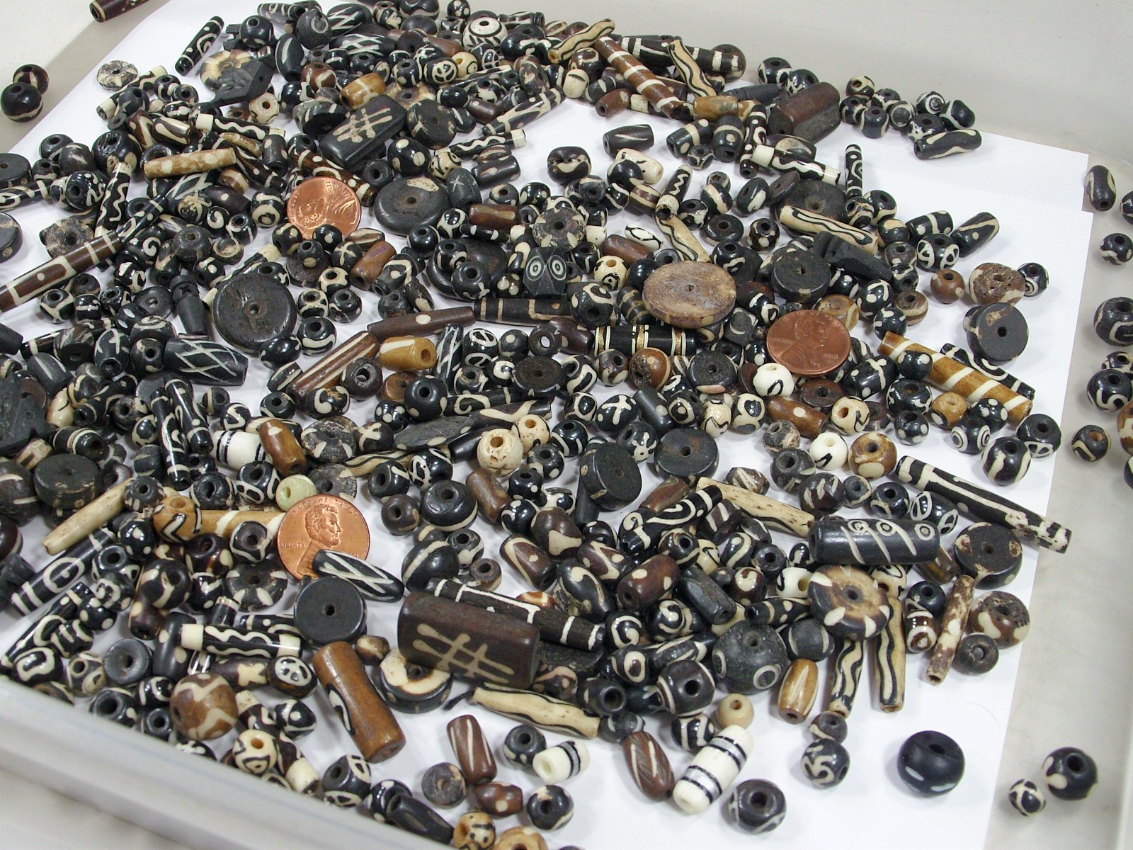 4 Pounds Assorted Water Buffalo Bone Beads / Scrap Pieces / Left Overs Bulk (Z1)