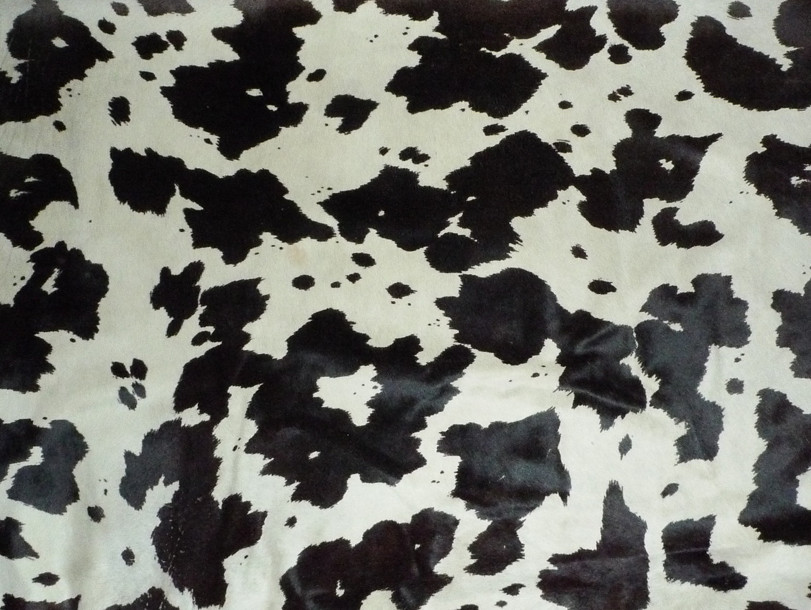 EDELMAN LEATHER Cavallini Hair-On Cowhide European black white half hide 1.4mm