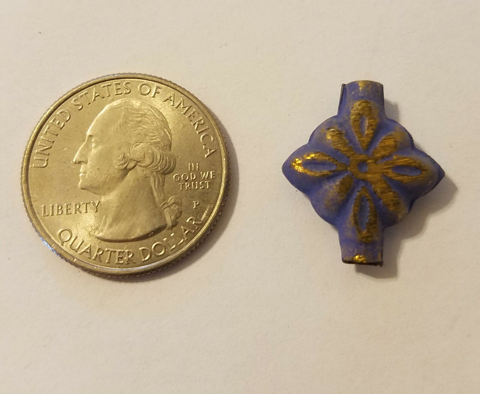 25 Pcs VTG Purple & Gold 4-Pointed Star Embossed Metal Beads, Crafts or Jewelry