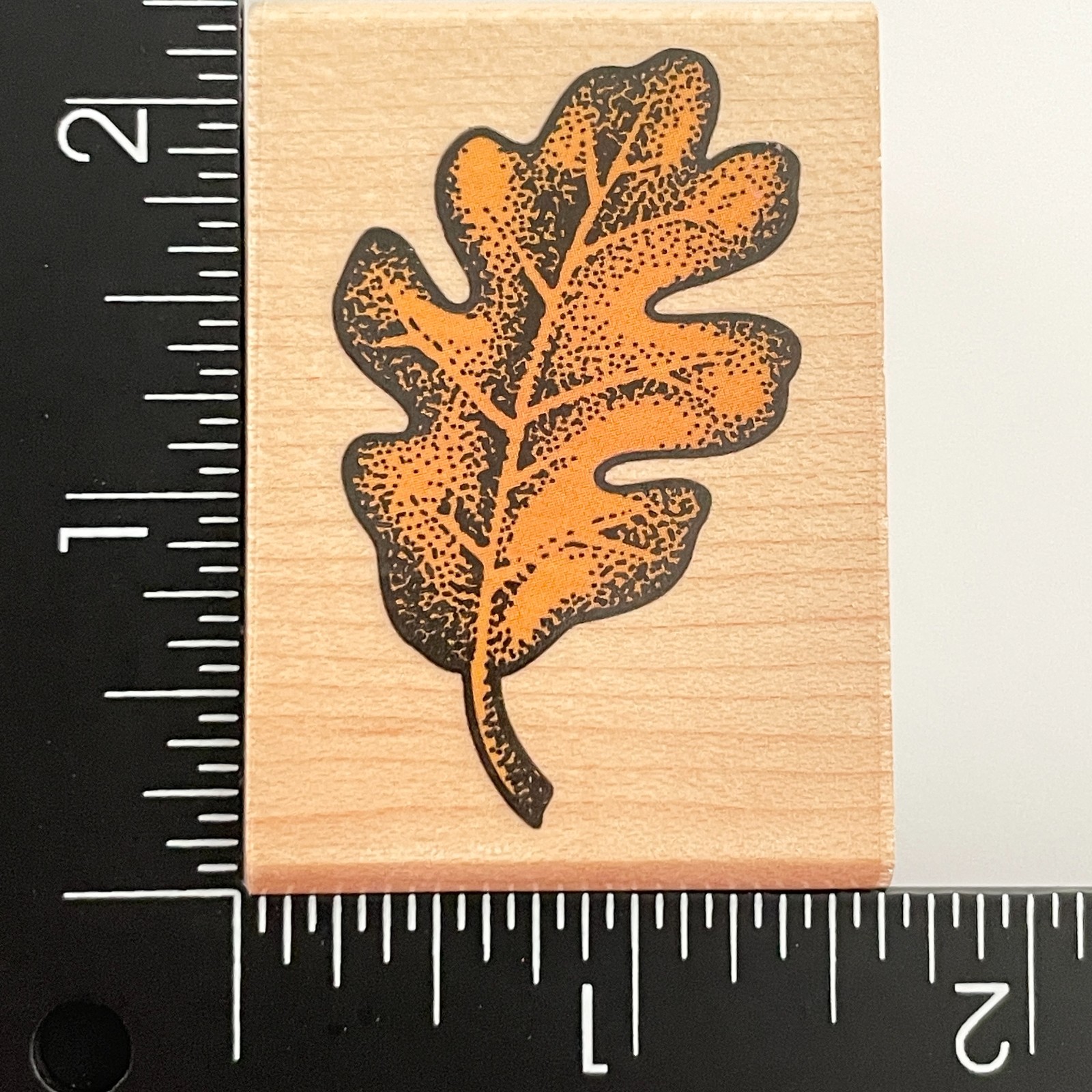 Rubber Stampede Single Oak Leaf 268D Wood Mounted Rubber Stamp